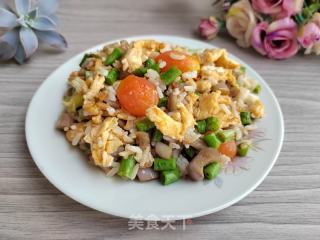 小番茄豇豆鸡蛋炒饭