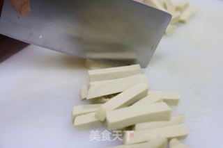 水煮素鸡的做法步骤：1