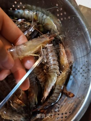 白灼基围虾的做法步骤：2