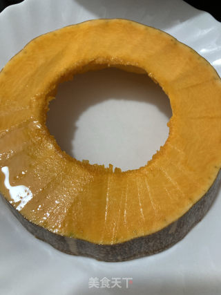 南瓜圈蒸肉餅的做法步骤：2