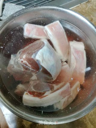 酱牛肉的做法步骤：1