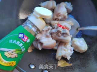 美味也可以很简单——红烧猪蹄的做法步骤：5
