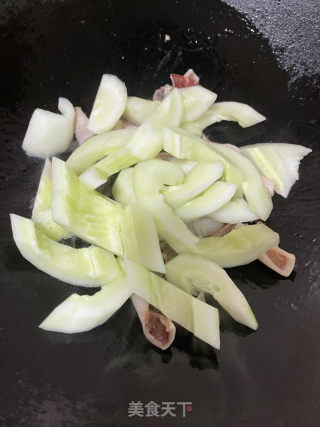 干鱿鱼黄瓜汤的做法步骤：6