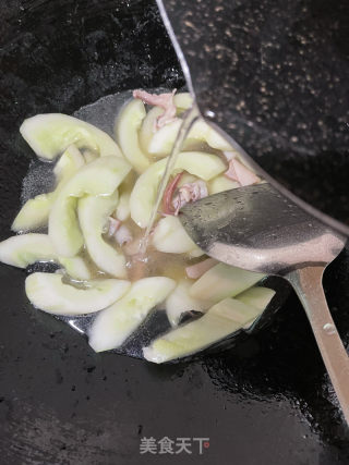 干鱿鱼黄瓜汤的做法步骤：9