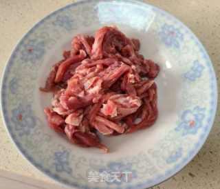 干白萝卜丝炒肉丝的做法步骤：3