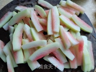 西瓜酱豆的做法步骤：2