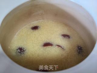 小米红枣粥的做法步骤：4