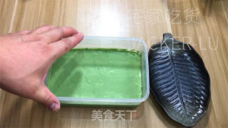 浓厚抹茶冰激凌，口感丝滑细腻，味蕾被清香甜蜜所征服。的做法步骤：7