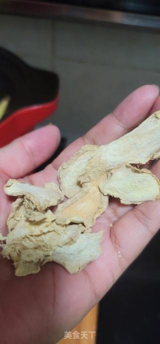 八珍鸭汤的做法步骤：5