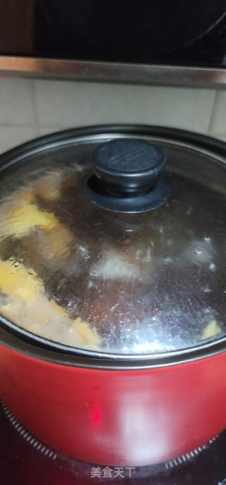 八珍鸭汤的做法步骤：7