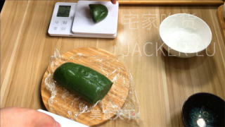 抹茶软酪大福，结合了抹茶清香和软酪丝滑质感，带来独特的风味享受。的做法步骤：14