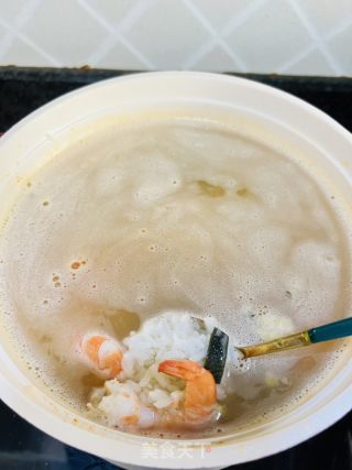 养生强身健体粥 | 鲜虾皮蛋白菜鸡蛋粥的做法步骤：5