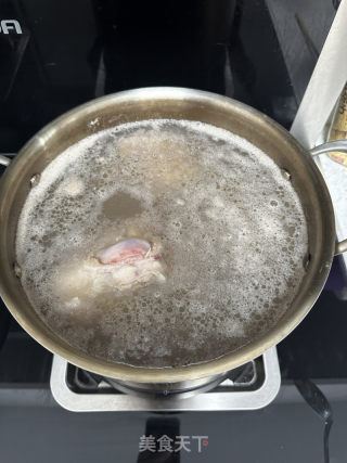 清炖筒子骨的做法步骤：2