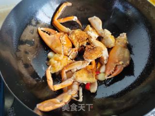 青蟹烧土豆的做法步骤：9