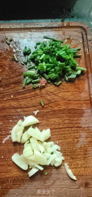 番茄烧滑牛肉的做法步骤：4