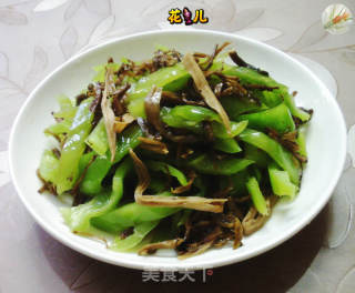笋干菜炒青椒的做法