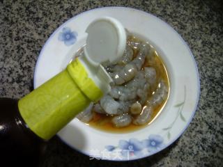 番茄炒虾仁的做法步骤：2