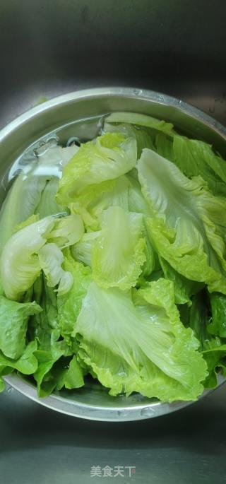鸭血生菜汤的做法步骤：2