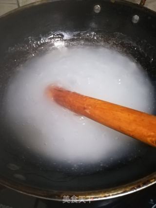 凉粉漏鱼的做法步骤：4