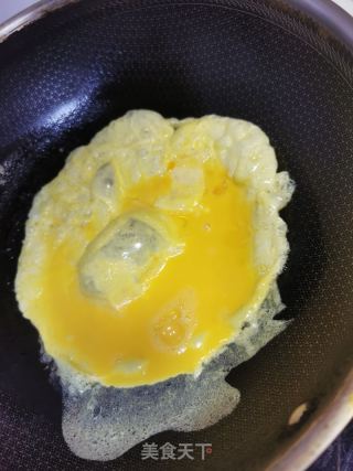 黄瓜炒鸡蛋的做法步骤：2