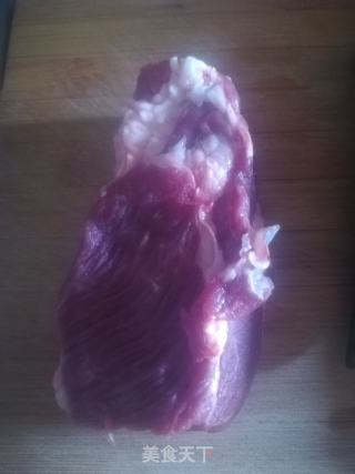 牛肉皮芽子胡萝卜饺子的做法步骤：1