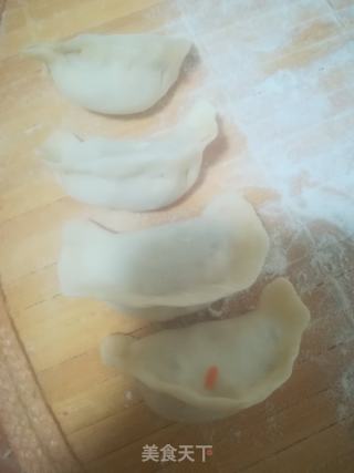 牛肉皮芽子胡萝卜饺子的做法步骤：11