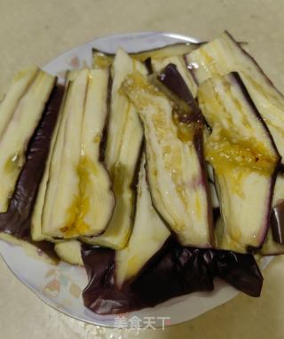 青红椒拌茄子的做法步骤：5