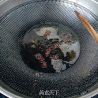 回锅肉炖酸菜的做法步骤：5