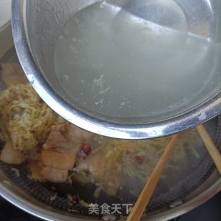 回锅肉炖酸菜的做法步骤：8