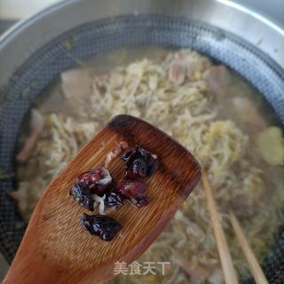回锅肉炖酸菜的做法步骤：10