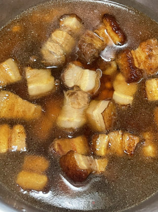 五花肉烧黄豆的做法步骤：11