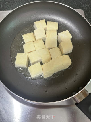 五花肉烧豆腐的做法步骤：11