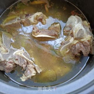 胡萝卜土豆烧牛蝎子的做法步骤：6