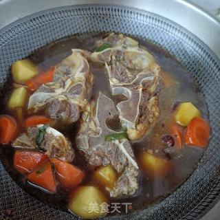 胡萝卜土豆烧牛蝎子的做法步骤：7