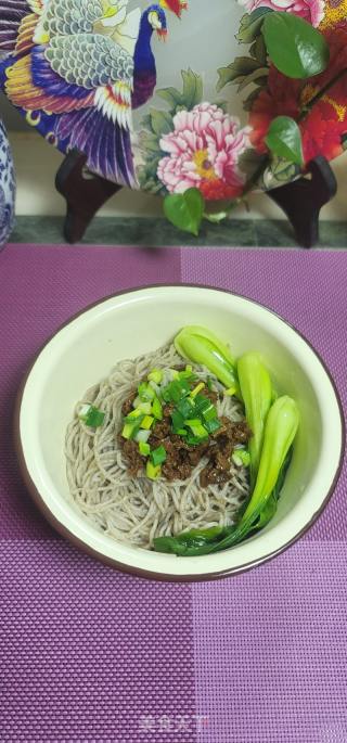 牛肉酱拌黑芝麻面的做法步骤：8