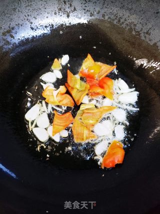 美味减脂多巴胺美食～莴笋炒虾仁的做法步骤：7