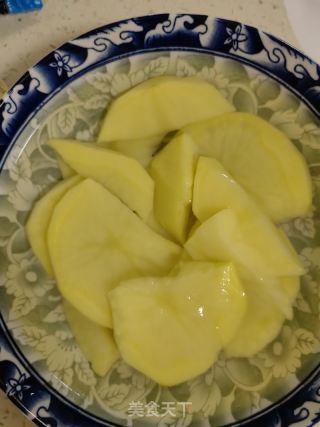 豆泥鸡蛋羹的做法步骤：1