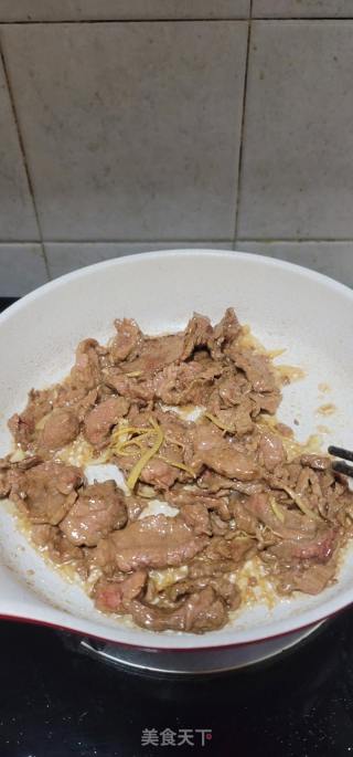 牛肉炒苦瓜的做法步骤：9