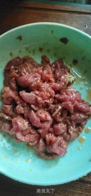 绿豆芽牛肉汤的做法步骤：4