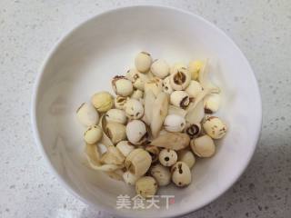 莲子百合粥的做法步骤：2