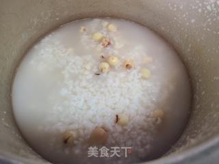 莲子百合粥的做法步骤：6