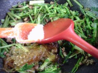 肉末芹菜炒粉丝的做法步骤：12