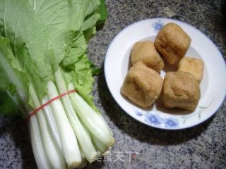 油豆腐炒毛毛菜的做法步骤：1