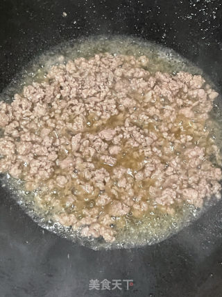 口蘑炒肉沫的做法步骤：5