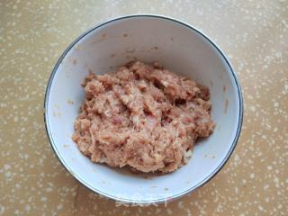 鲜肉豇豆包子的做法步骤：1