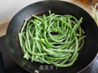 鲜肉豇豆包子的做法步骤：2