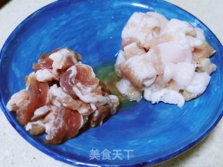 猪油渣炒莴笋的做法步骤：2