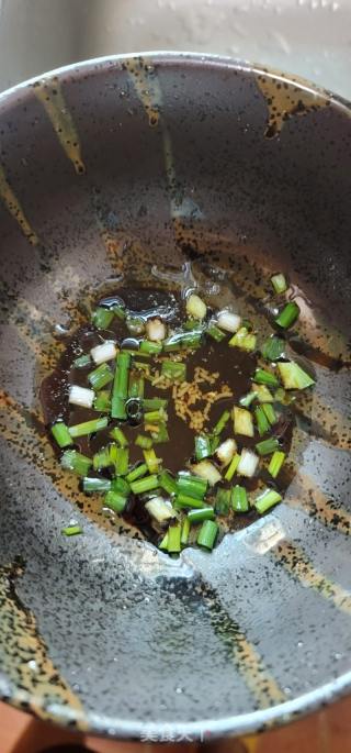 肉片猪红汤米粉的做法步骤：3