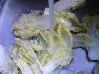 瘦肉丝娃娃菜炒青稞方便面的做法步骤：4