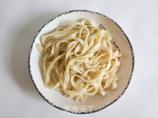 捞汁手擀杂粮面的做法步骤：5